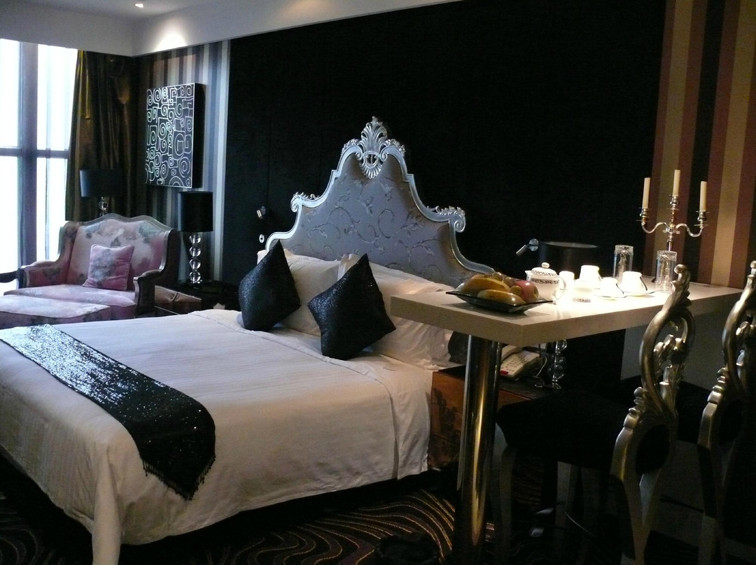 洛阳克丽司汀酒店主图