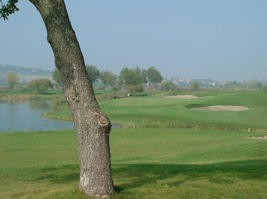 Rimini Verucchio Golf Club-Villa Verucchio必去景点