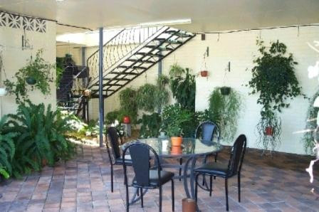 河公园汽车旅馆主图