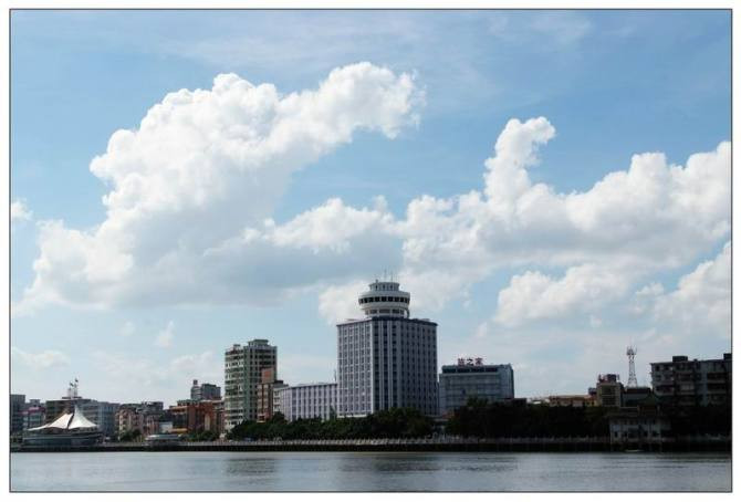 开平大厦酒店主图