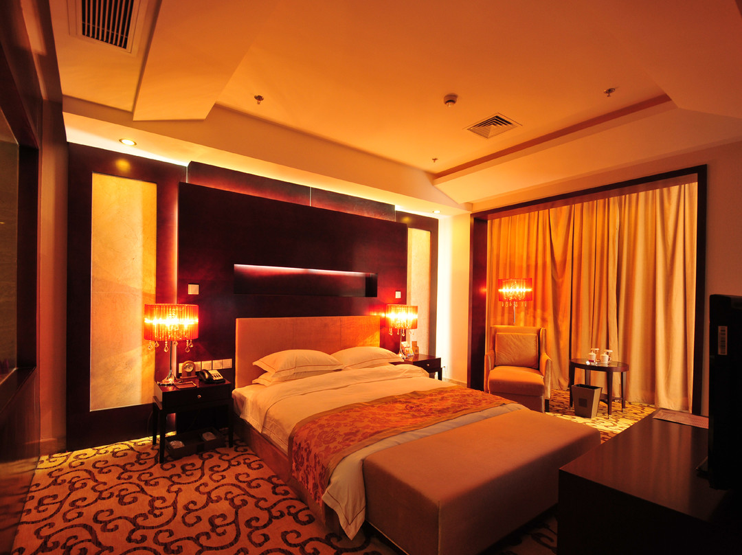 峄州大酒店主图