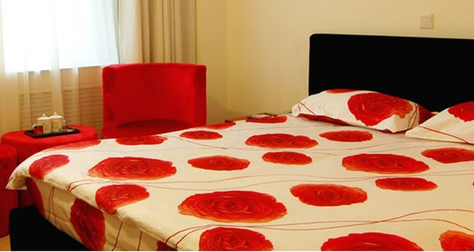 景里红驿栈酒店（北京东直门三里屯店）主图