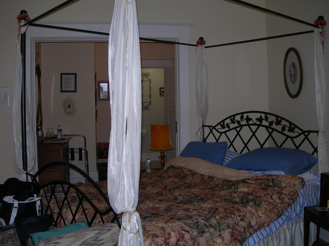 Sebringville酒店住宿-Alban Abbeys Bed & Breakfast