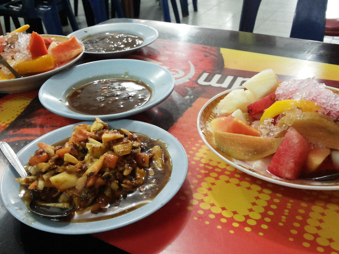 Takengon餐馆和美食-Rujak Aceh Garuda