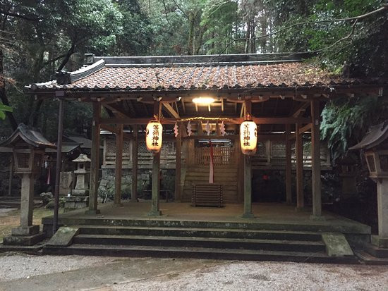 Tomi Shrine-樱井市必去景点