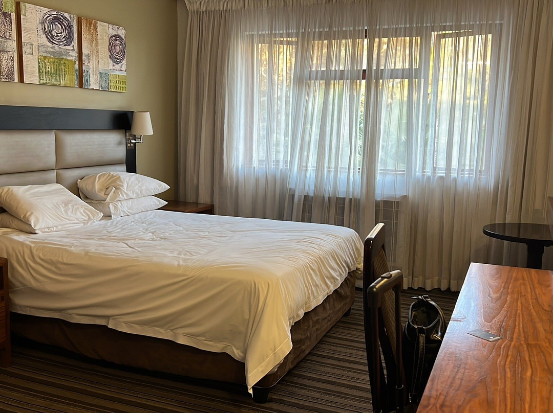 派恩敦顶级酒店主图