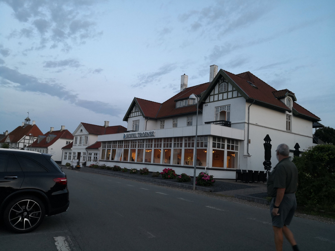 图恩斯酒店主图