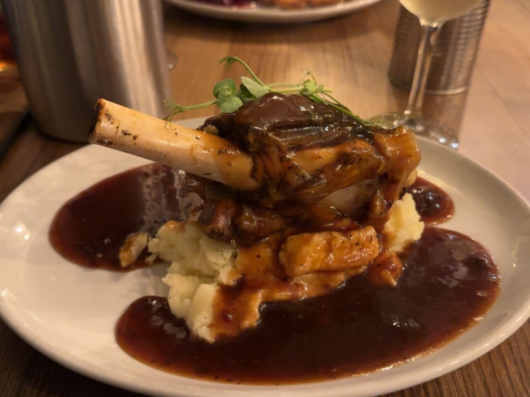 The Liverpool Arms Hotel主图