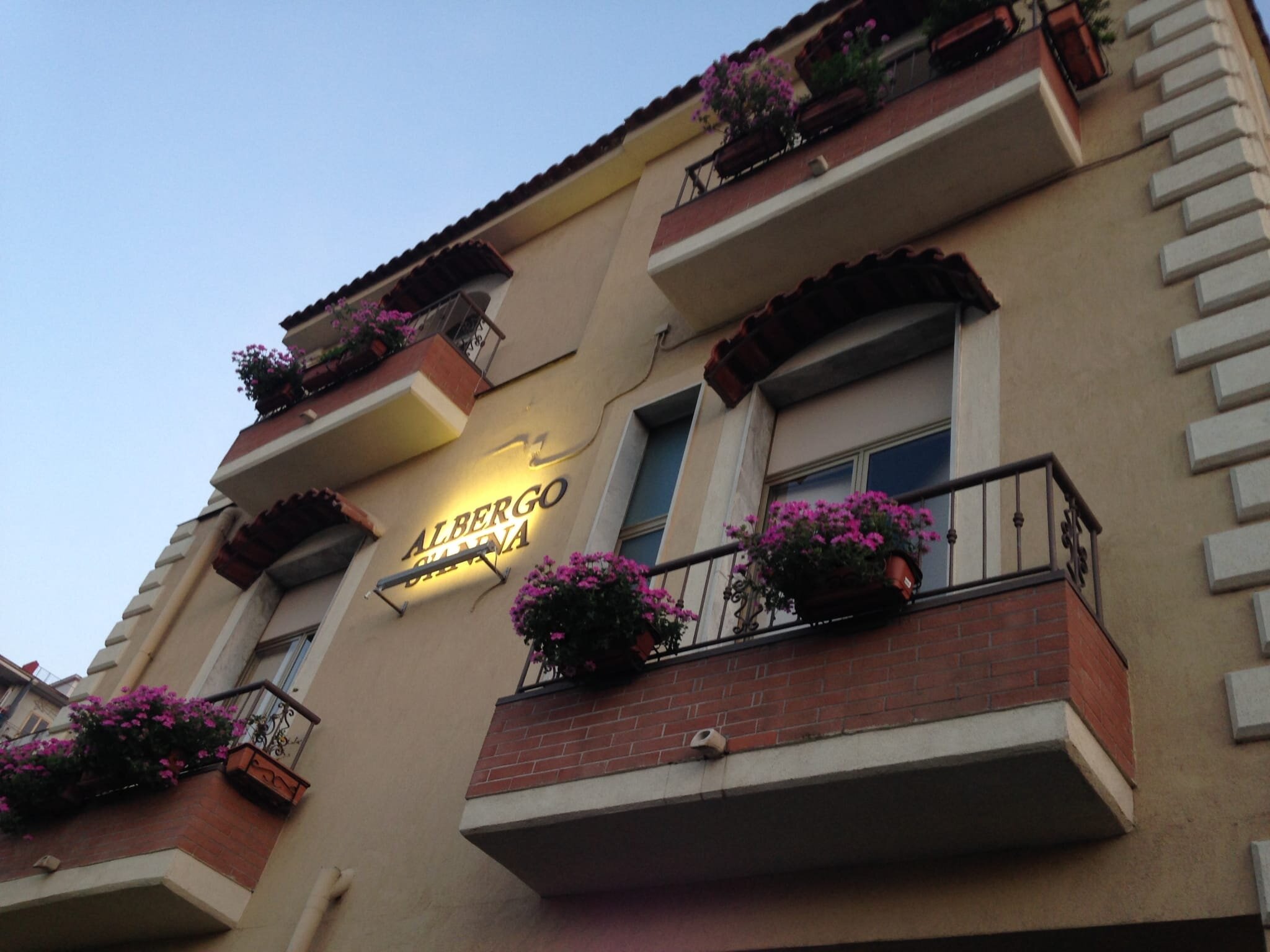 Albergo Sant'anna-官方