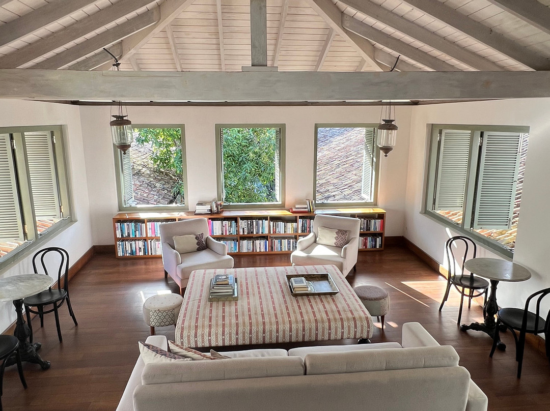 巴扎堡酒店主图