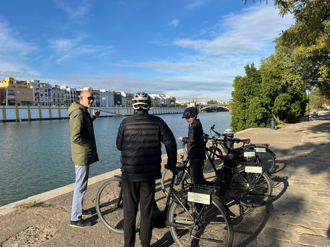 电动自行车之旅-塞维利亚必去景点