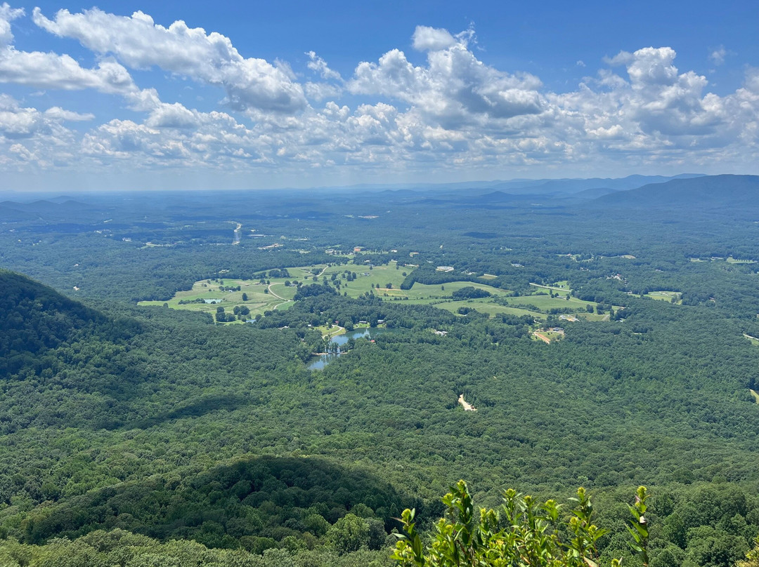 Yonah Mountain Hiking Trail景点图片