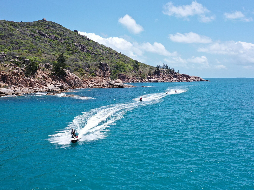 Magnetic Island Jet Skis-Horseshoe Bay必去景点