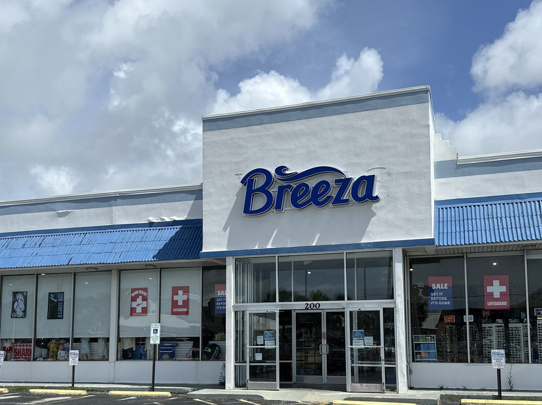 Breeza Beachwear景点图片