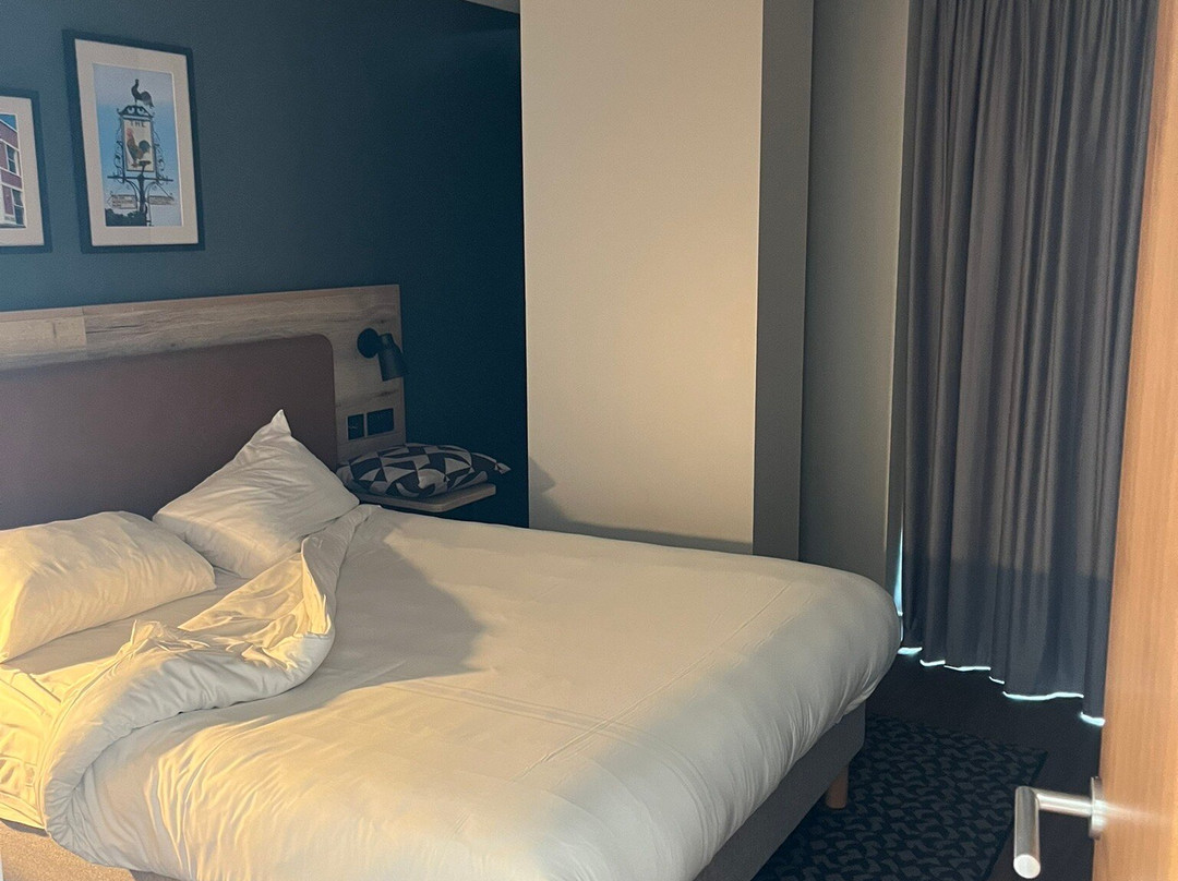 Adagio London Sutton Point主图