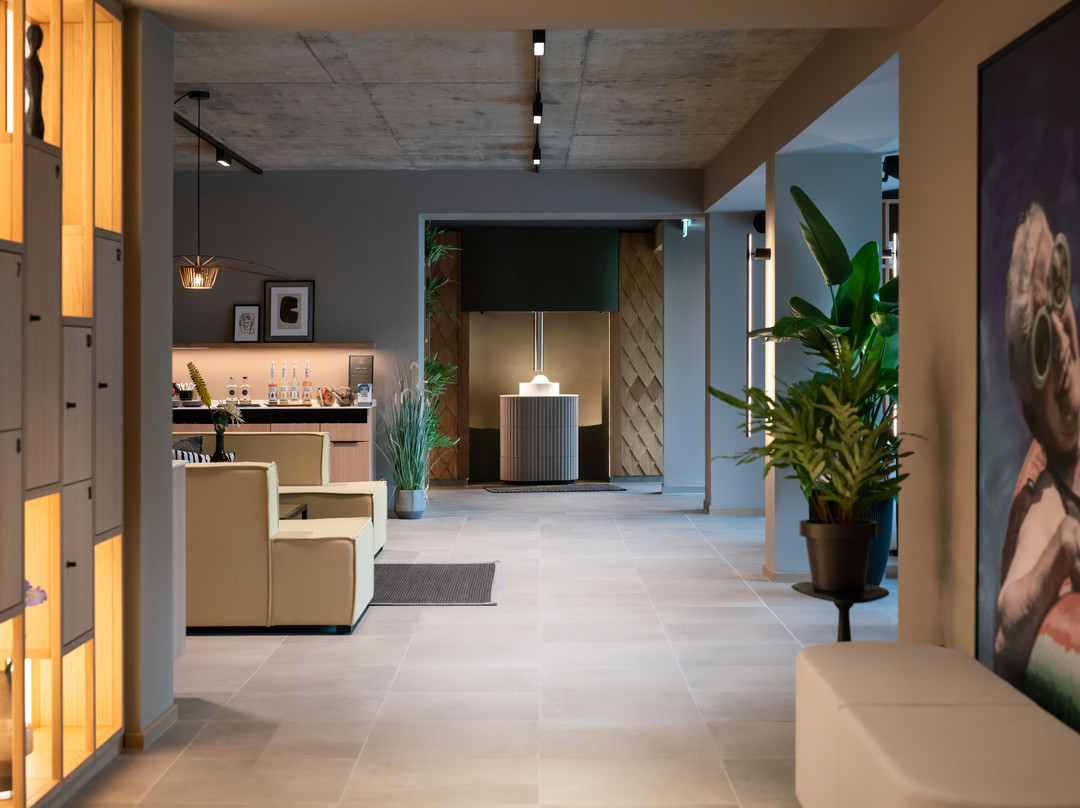 Tholes Hotel Bucken主图