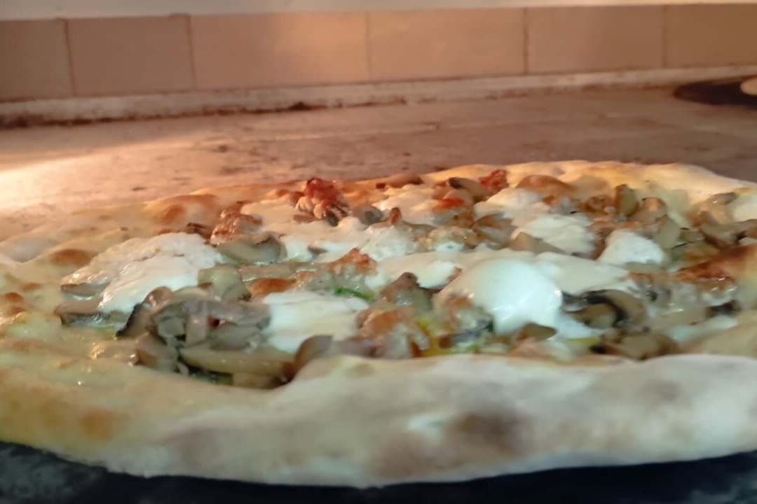 La Lanterna Pizzeria