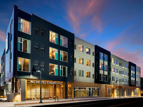 教堂山市区AC酒店