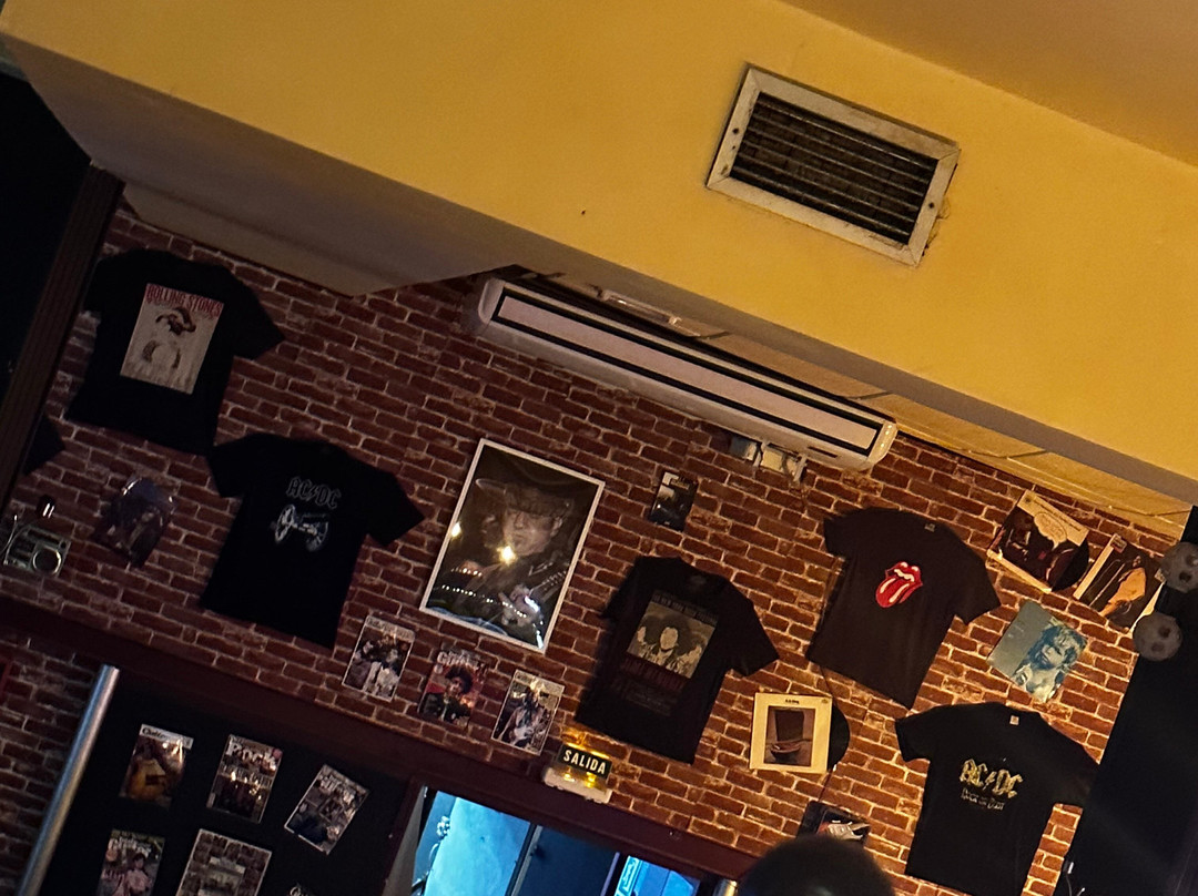 Electric Island Live Music Bar-提亚必去景点