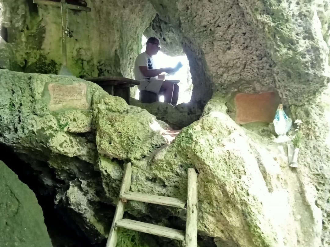 Grotta del Romito-Marradi必去景点