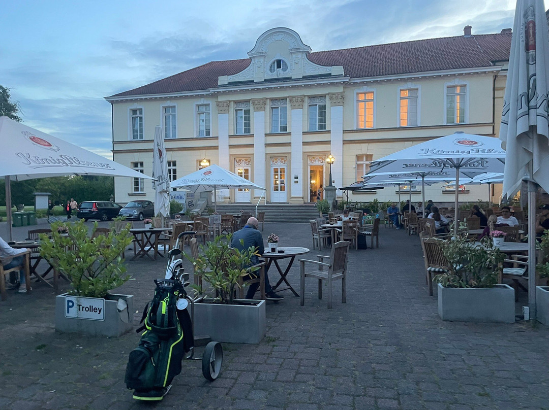 维斯特霍尔城堡酒店主图