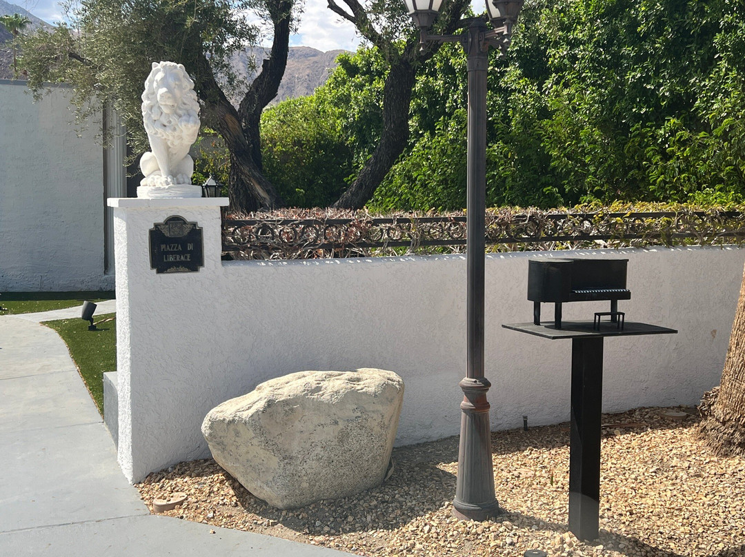 Big Wheel Tours-棕榈沙漠必去景点