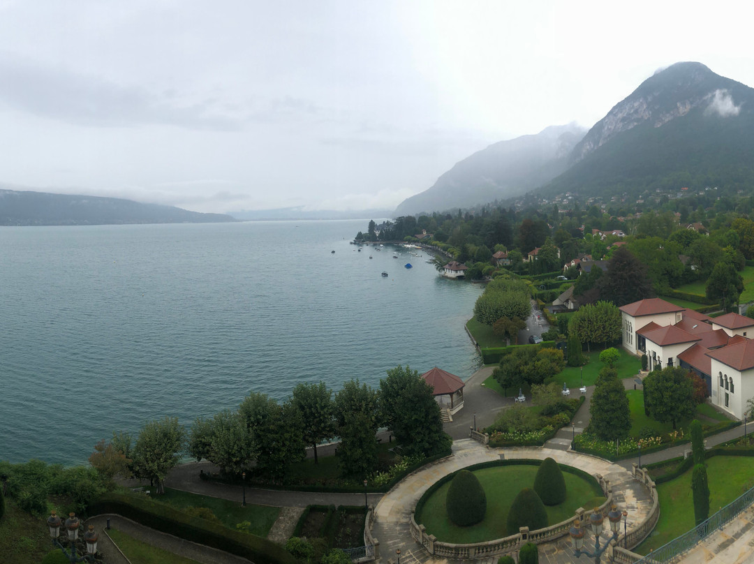 门冬帕拉斯酒店主图