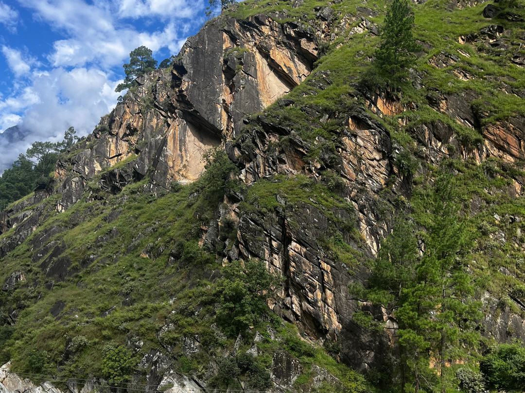 Hotel Mid Orchard Kasol - River Side