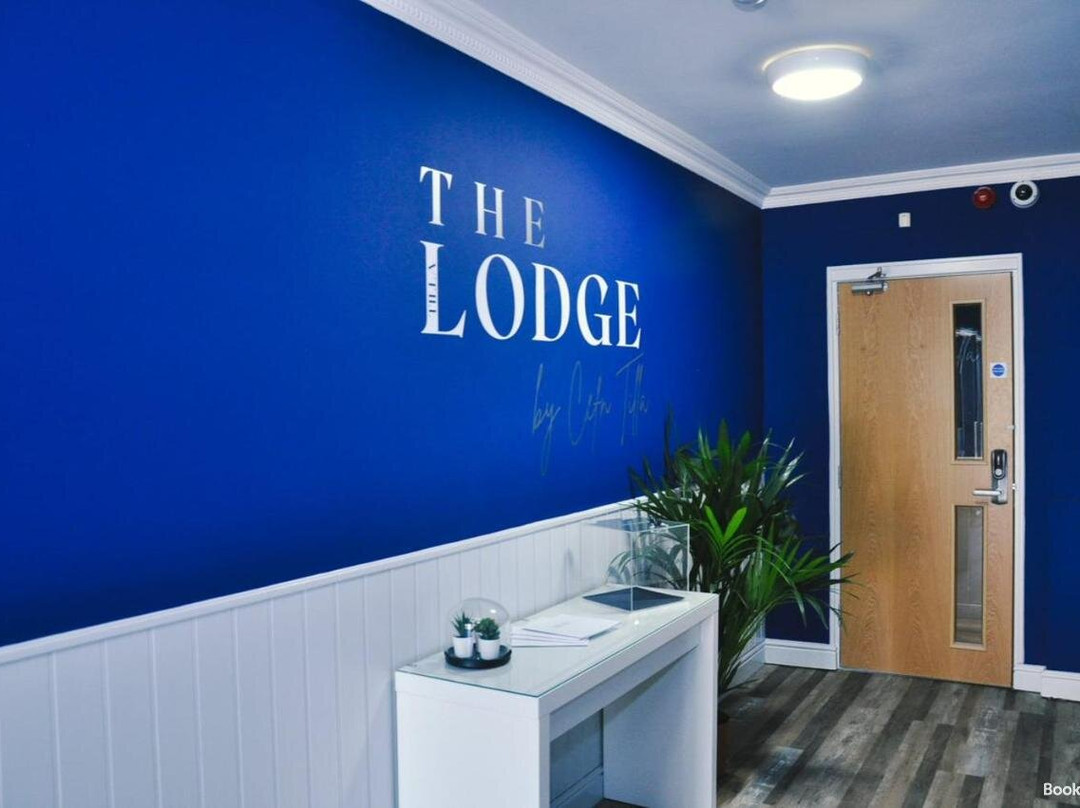 The Lodge by Cefn Tilla主图