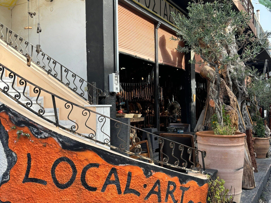 Local Art Workshop by Manolis Tsouris景点图片