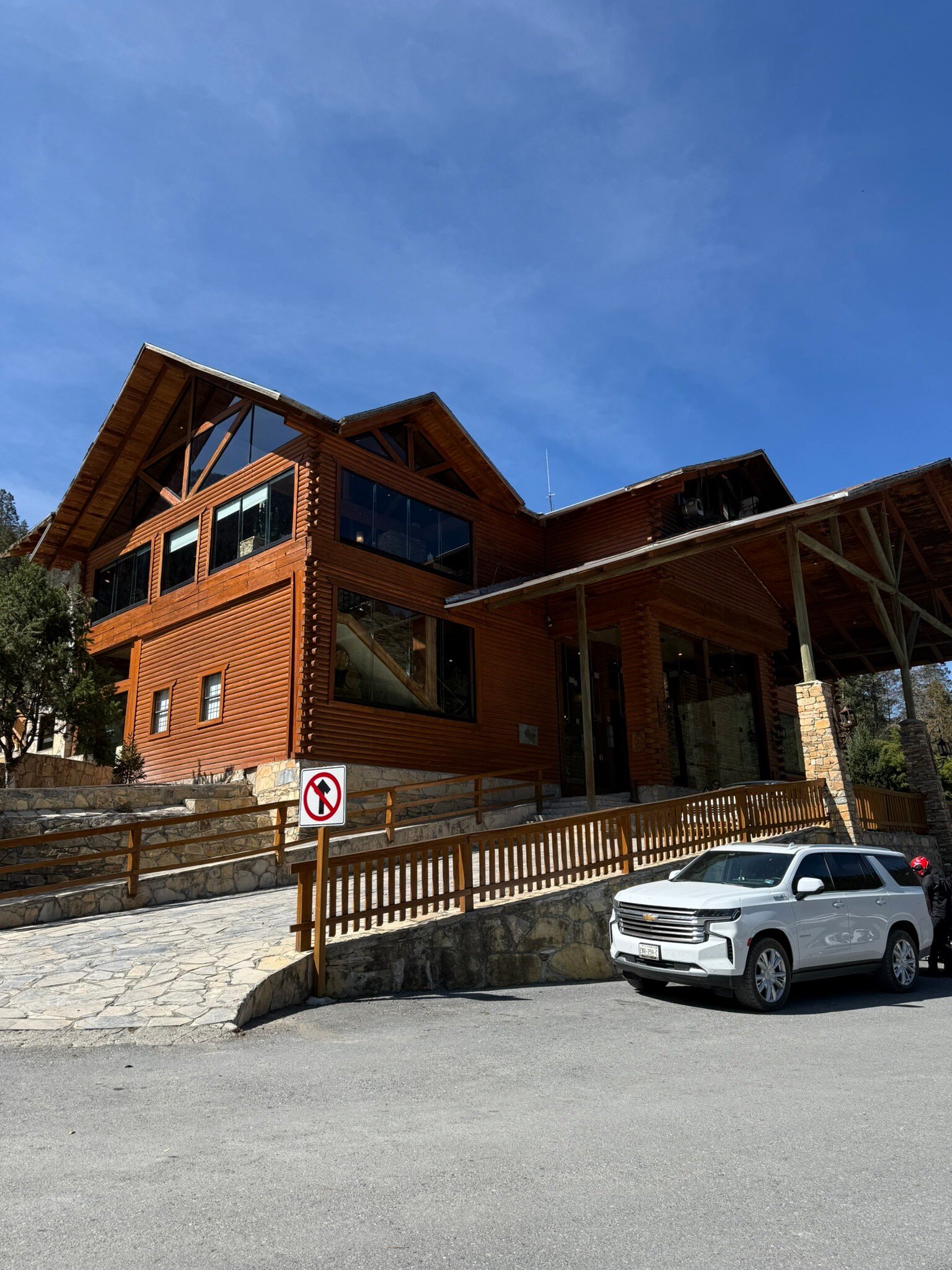 Monterreal Resort Golf Club and Ski-官方