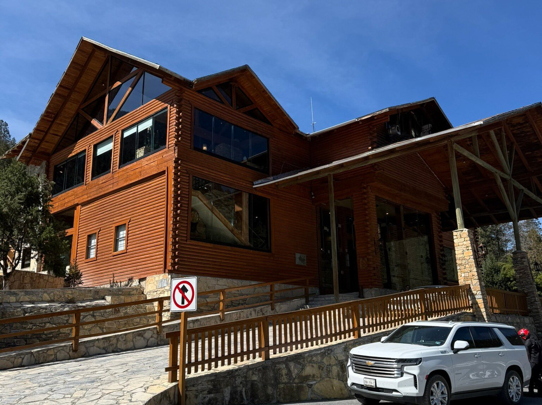 Monterreal Resort Golf Club and Ski主图