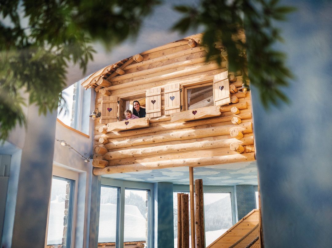 乌格瑟尼酒店主图