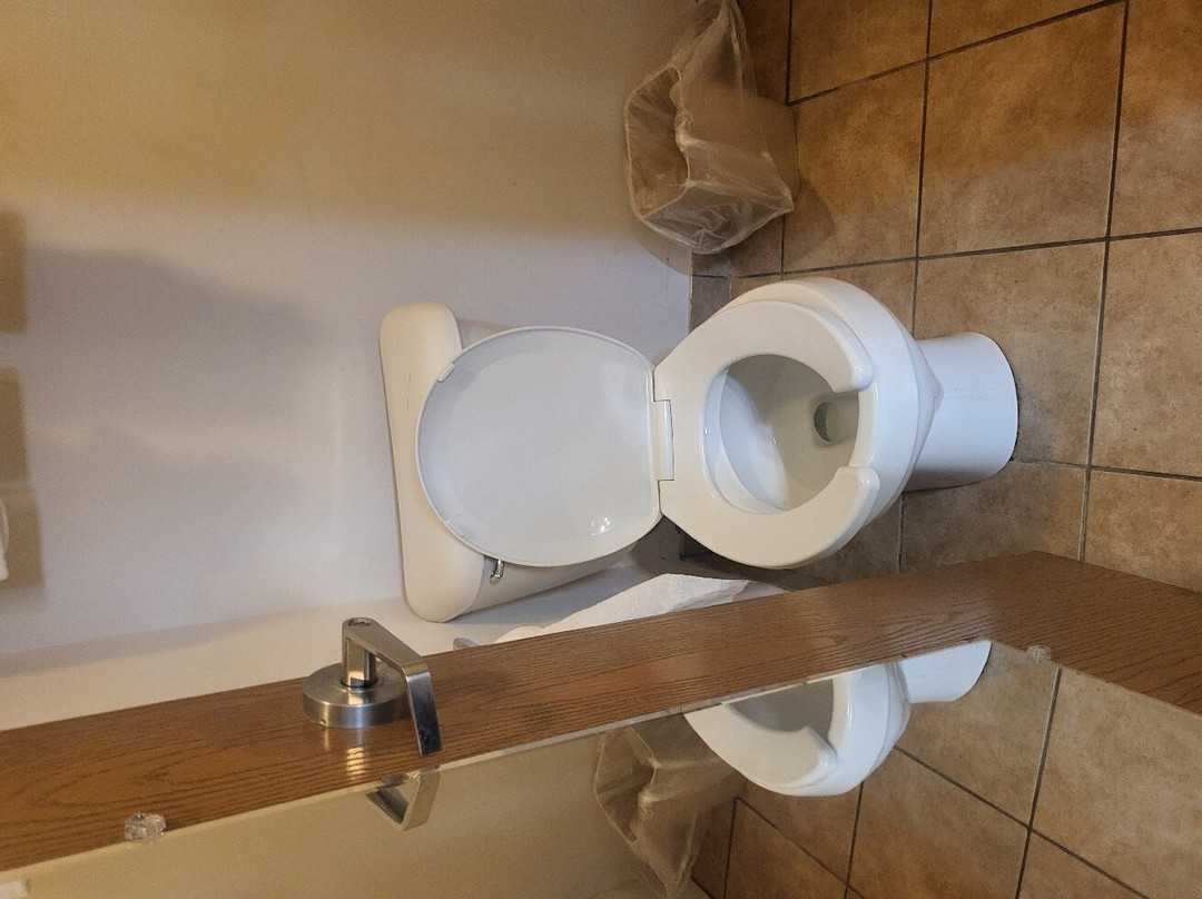 Best Western Flora Inn主图