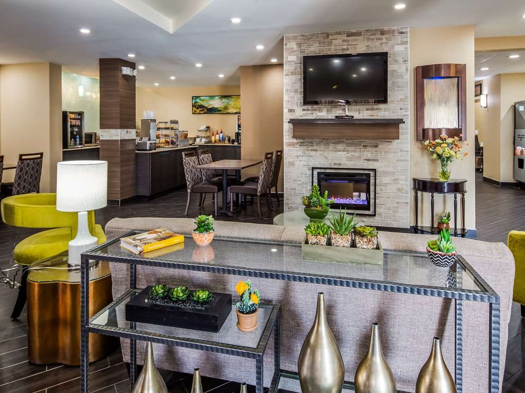 Best Western Plus Sanford Airport/Lake Mary Hotel主图