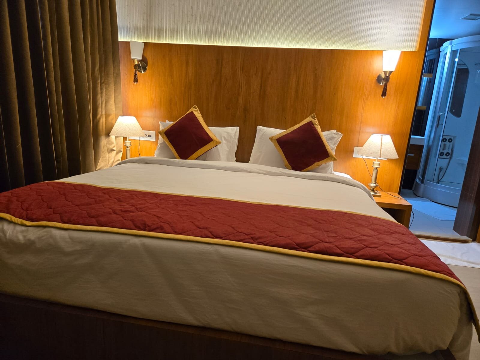 Hotel Badami Court-客卧