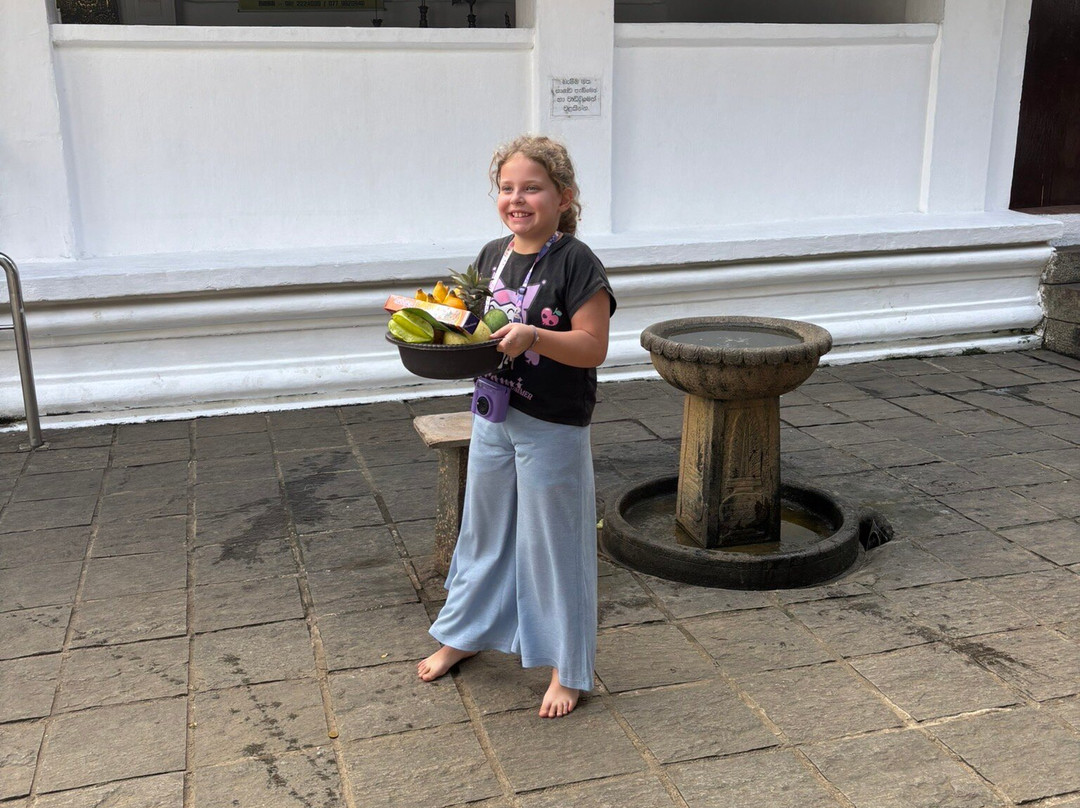 Kumara with Lanka Tour景点图片