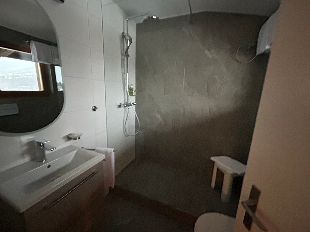 Hotel Cresta主图