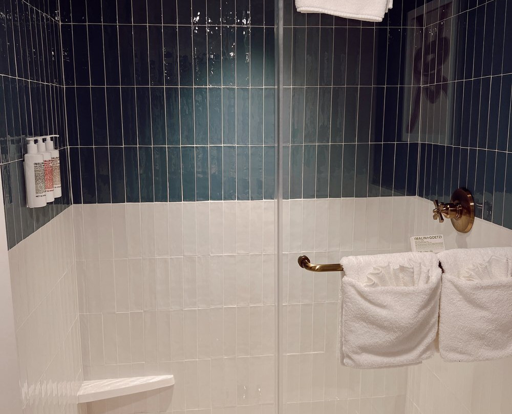 Greyfinch Chatham Inn主图