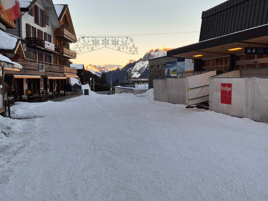 艾格宾客酒店主图