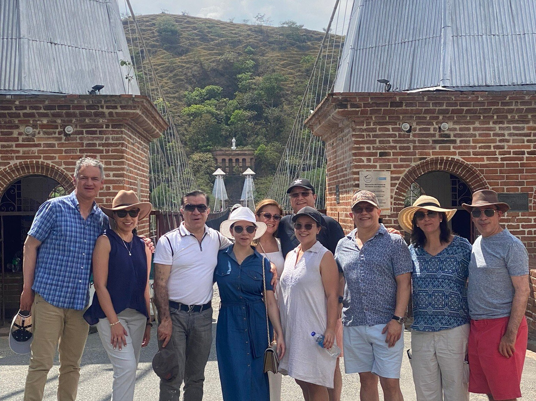 Hotel Santa Barbara Colonial主图