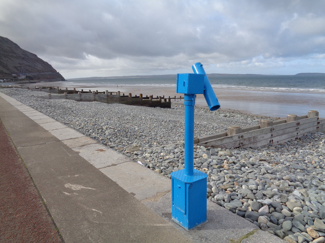 Penmaenmawr Beach景点图片