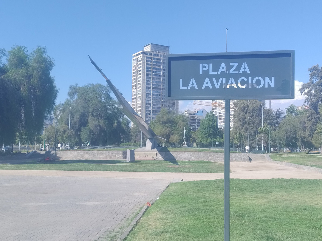Plaza De La Aviación-圣地亚哥必去景点