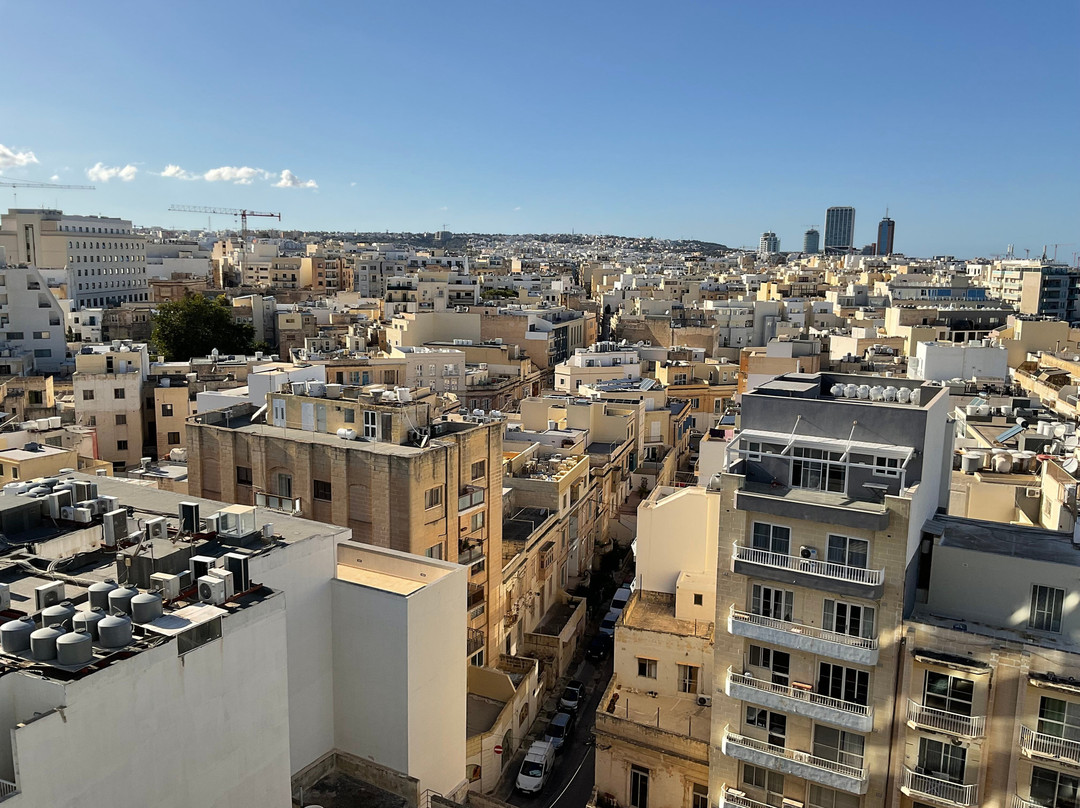 布雷鲁纳温泉酒店主图