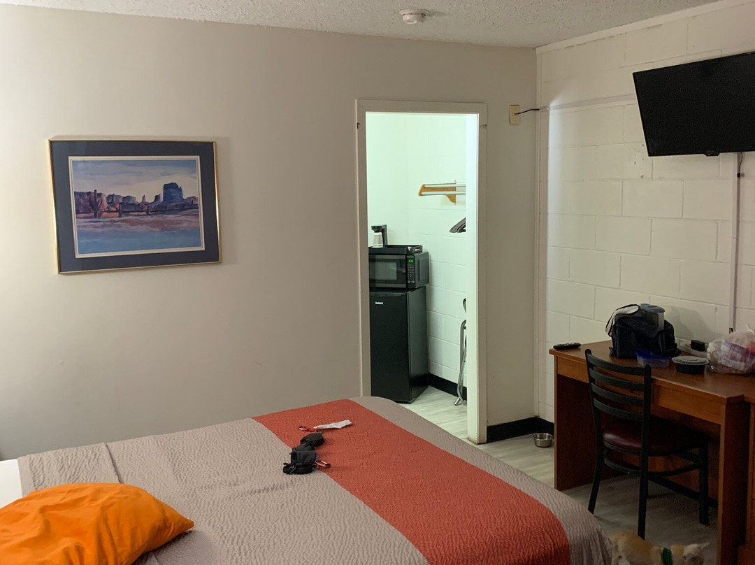 Regency Inn & Suites主图