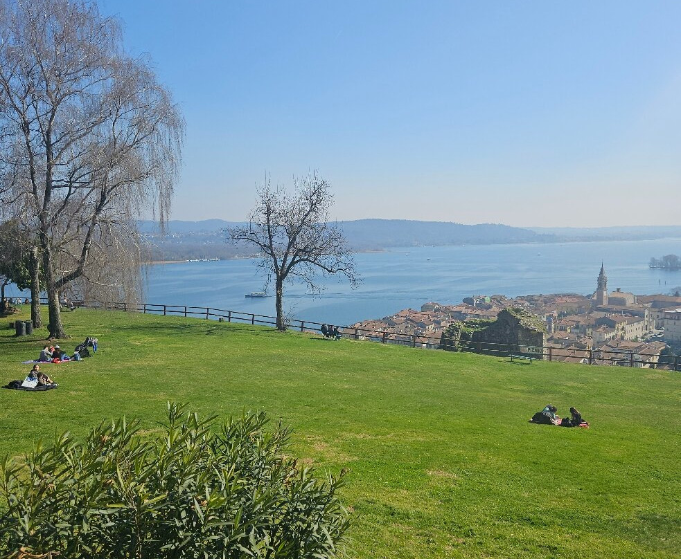 Rocca Borromea di Arona-阿罗纳必去景点