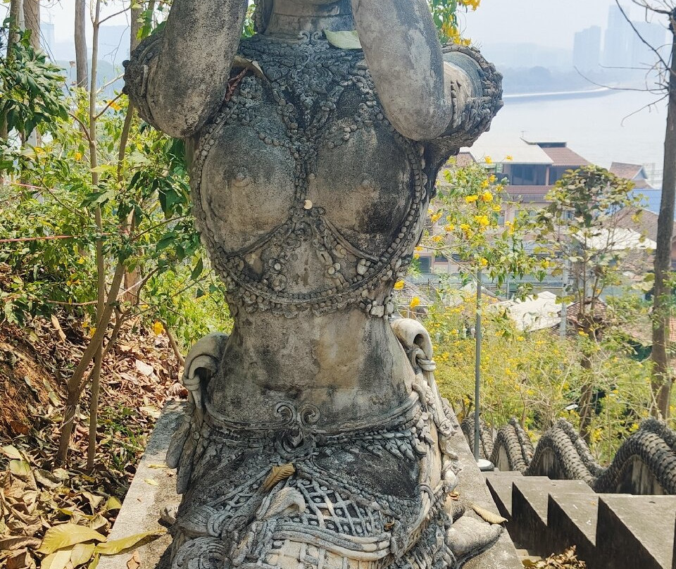 Wat Phra That Pu Khao-维昂必去景点