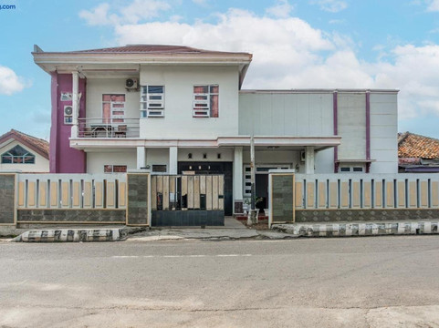 Hotel O Guest House Pahlawan Syariah