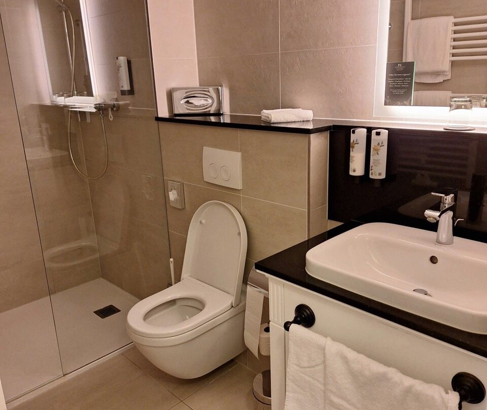 Hotel Vier Jahreszeiten Kuehlungsborn主图
