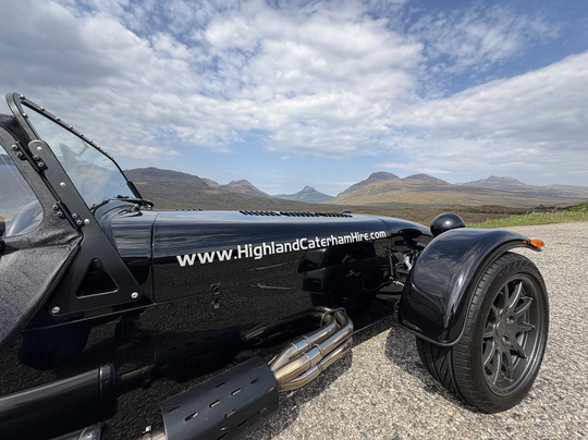 Highland Caterham Hire-埃尔金必去景点